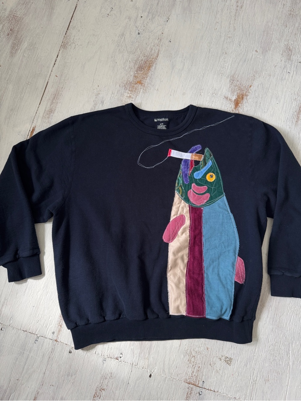 Vintage Wind & River Crew size L